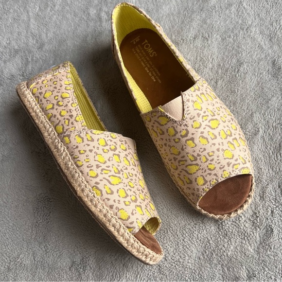 Toms Shoes - TOMS Alpargata Open Toe Espadrille Sandal Bobcat Limeade Animal Print Neon Shoe